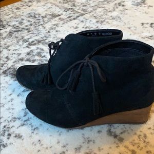 Dr. Scholl’s ankle laced booties.